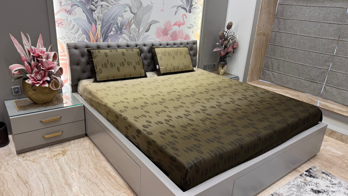 Shahded Geometrical Pure Breathable Cotton Bedsheet