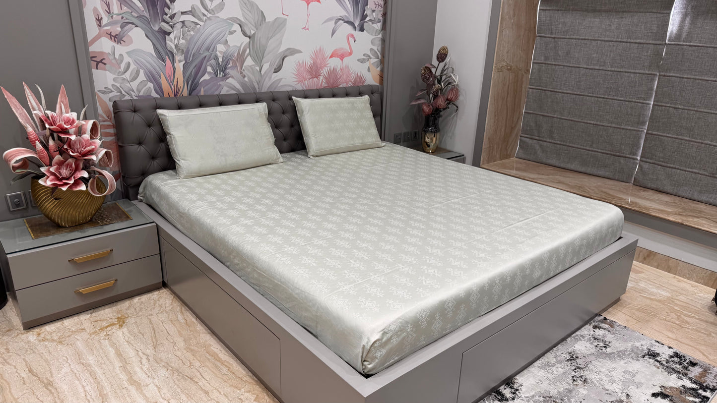 Exclusive 300TC Jacquard Geomertic Print Bedsheet