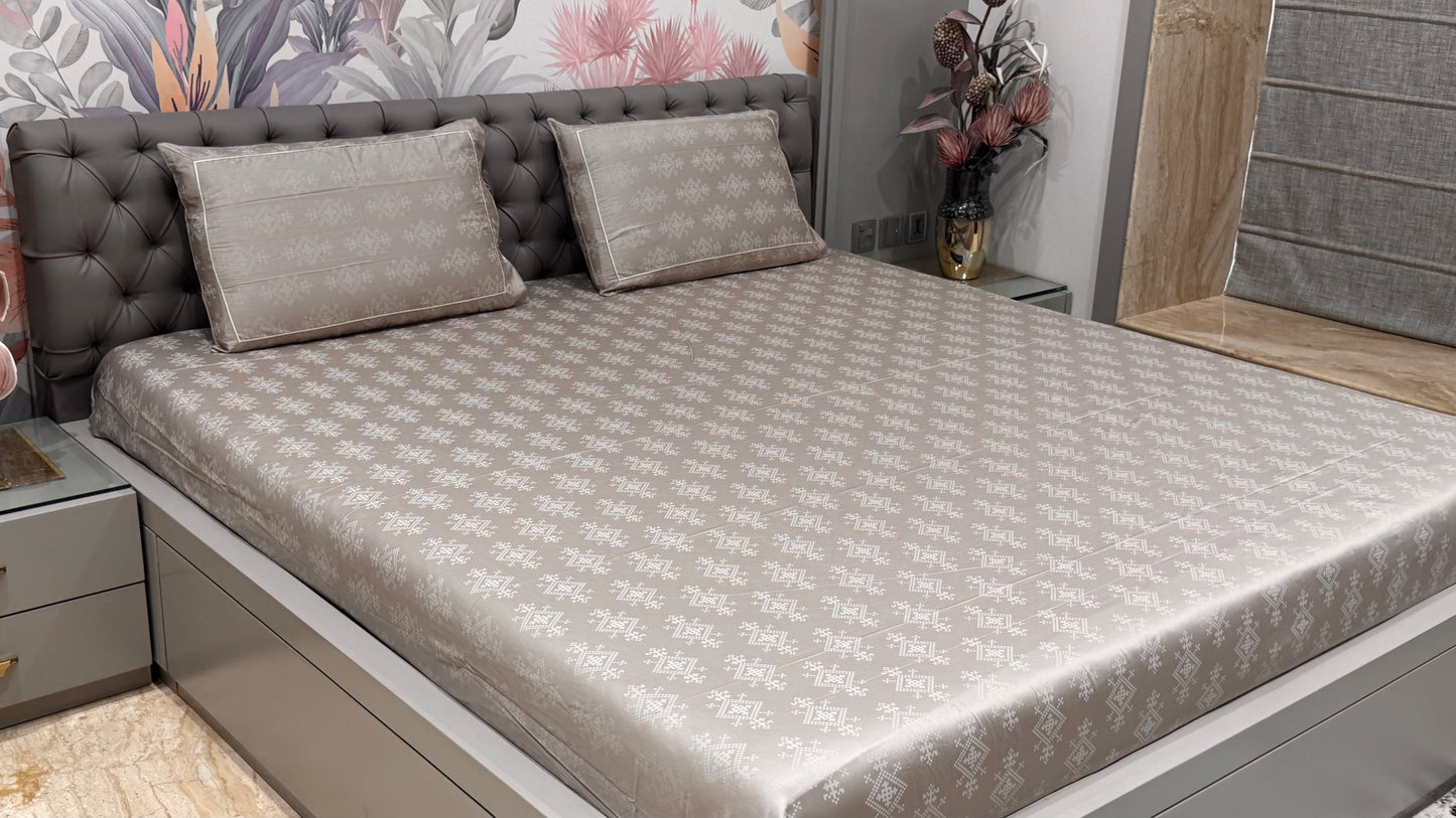 Exclusive 300TC Jacquard Geomertic Print Bedsheet