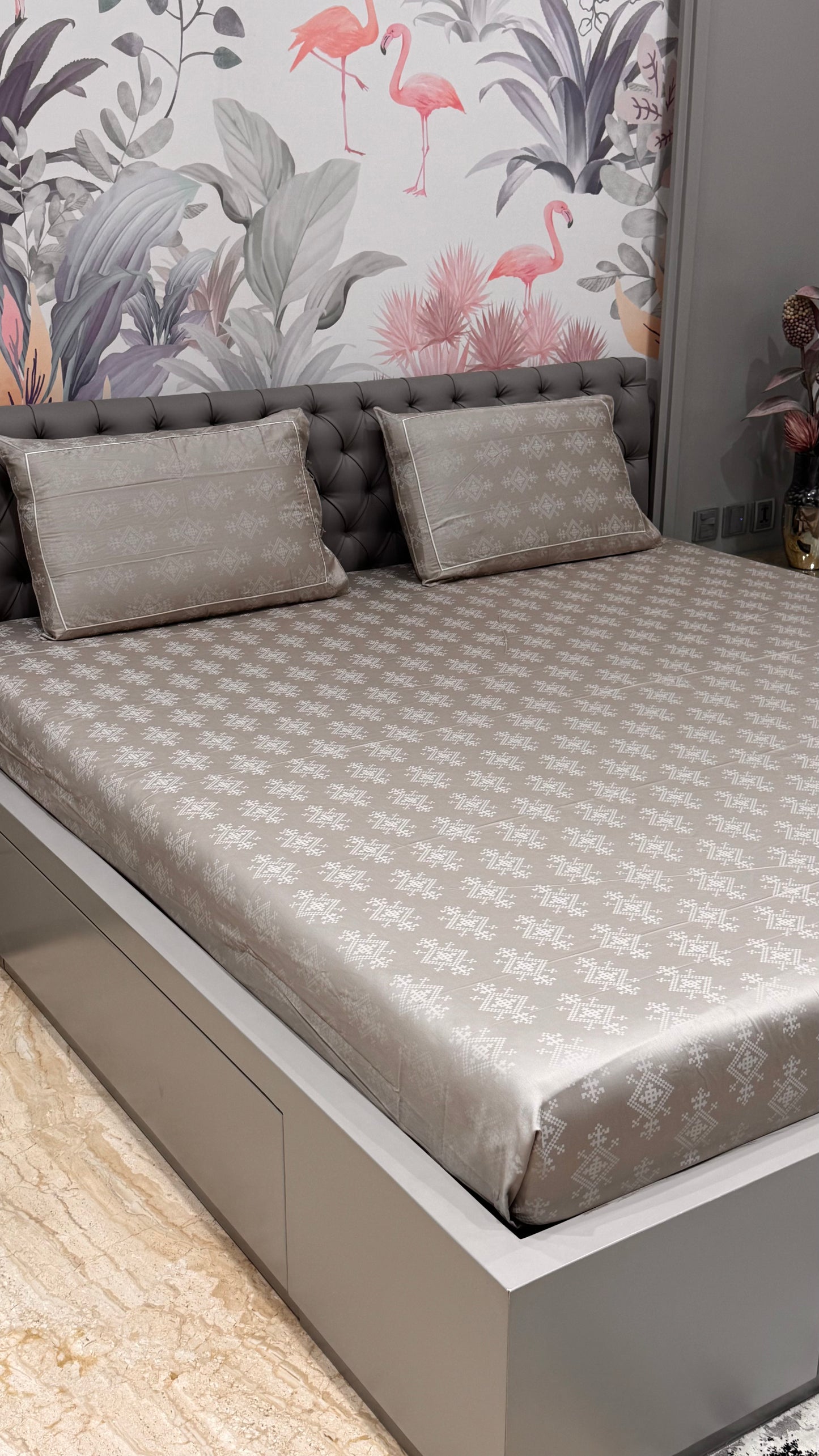 Exclusive 300TC Jacquard Geomertic Print Bedsheet