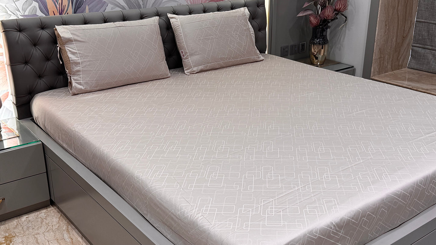 Exclusive 300TC Jacquard Geomertic Check Print Bedsheet