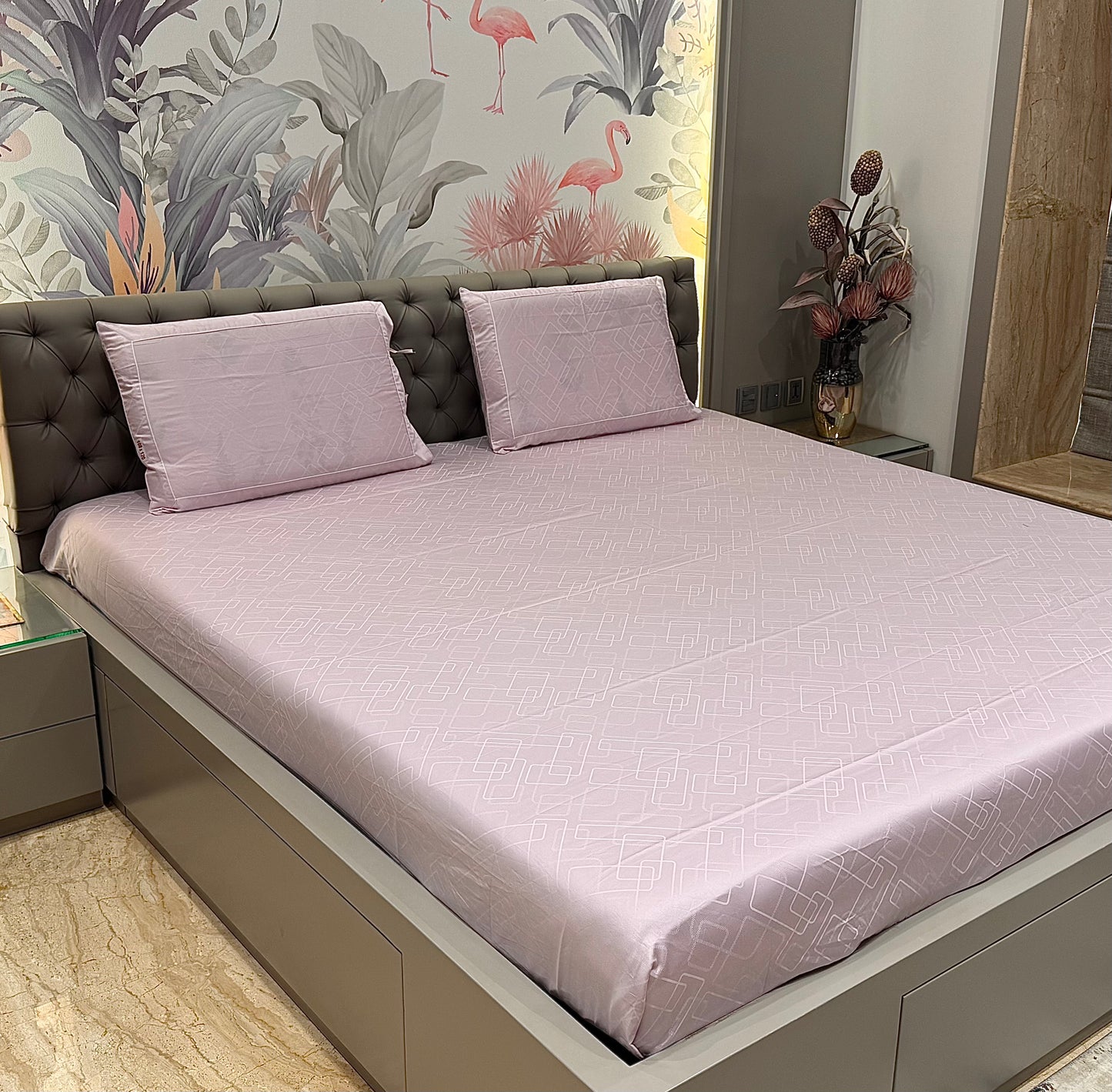 Exclusive 300TC Jacquard Geomertic Check Print Bedsheet